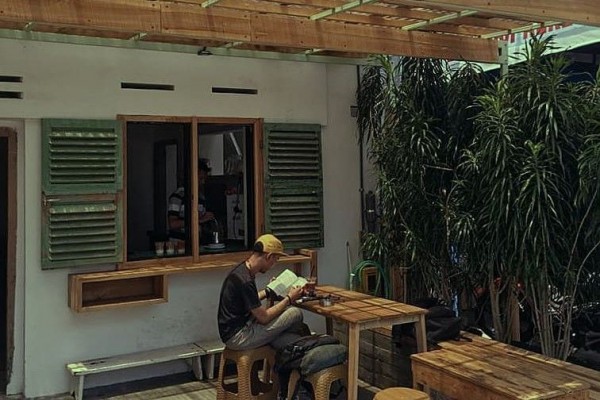 6 Rekomendasi Coffee Shop di Sekitar Stasiun Malang