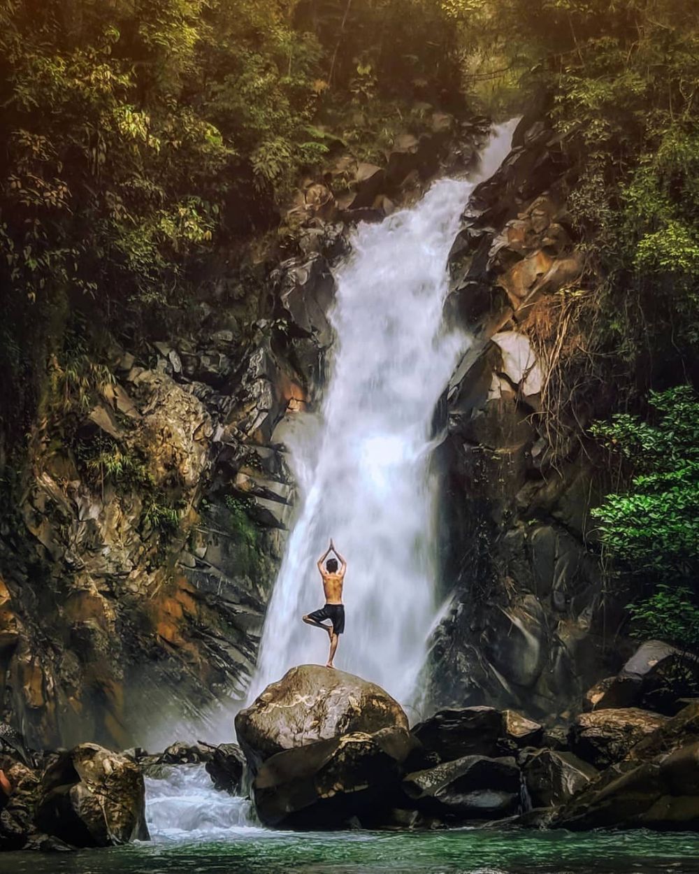 Pas untuk Lepas Penat, 5 Wisata Curug di Bogor yang Jarang Terekspos!