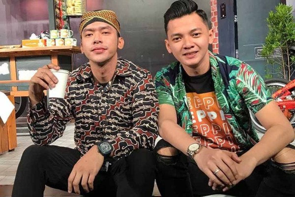 10 Video Alif Rizky yang Viral Cover Lagu 'Harta dan Tahta'