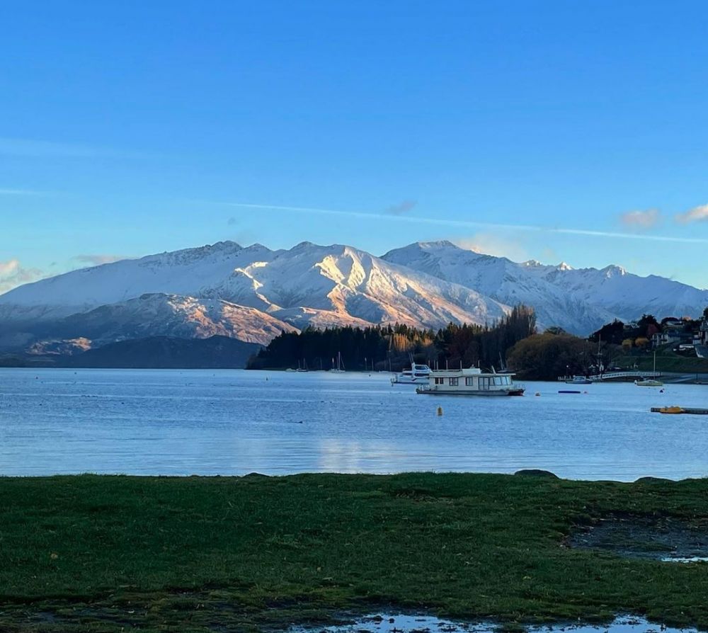 9 Pesona Danau Wanaka yang Disebut Tempat Terindah di Selandia Baru  