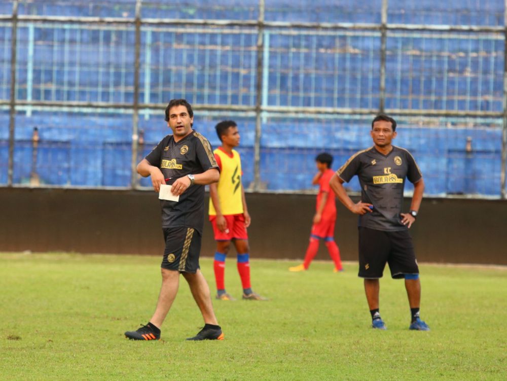 Bermain Imbang, Eduardo Almeida Tetap Puas Penampilan Arema FC