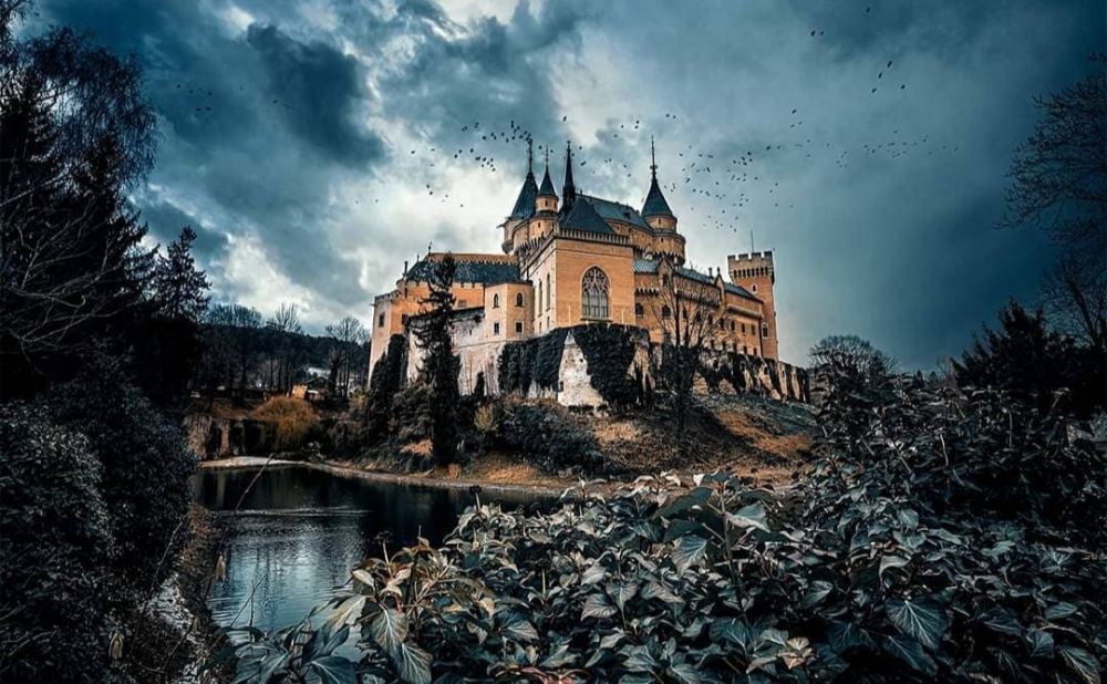 6 Kastil Megah nan Cantik di Slovakia, Pesonanya Menawan!