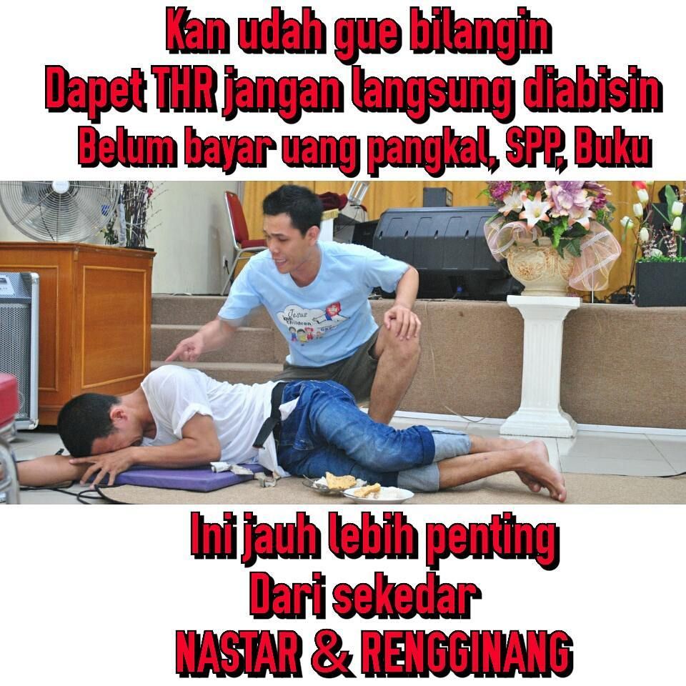 12 Meme Kocak Orang Dapat THR, Ibarat Panas Setahun Hujan Sehari