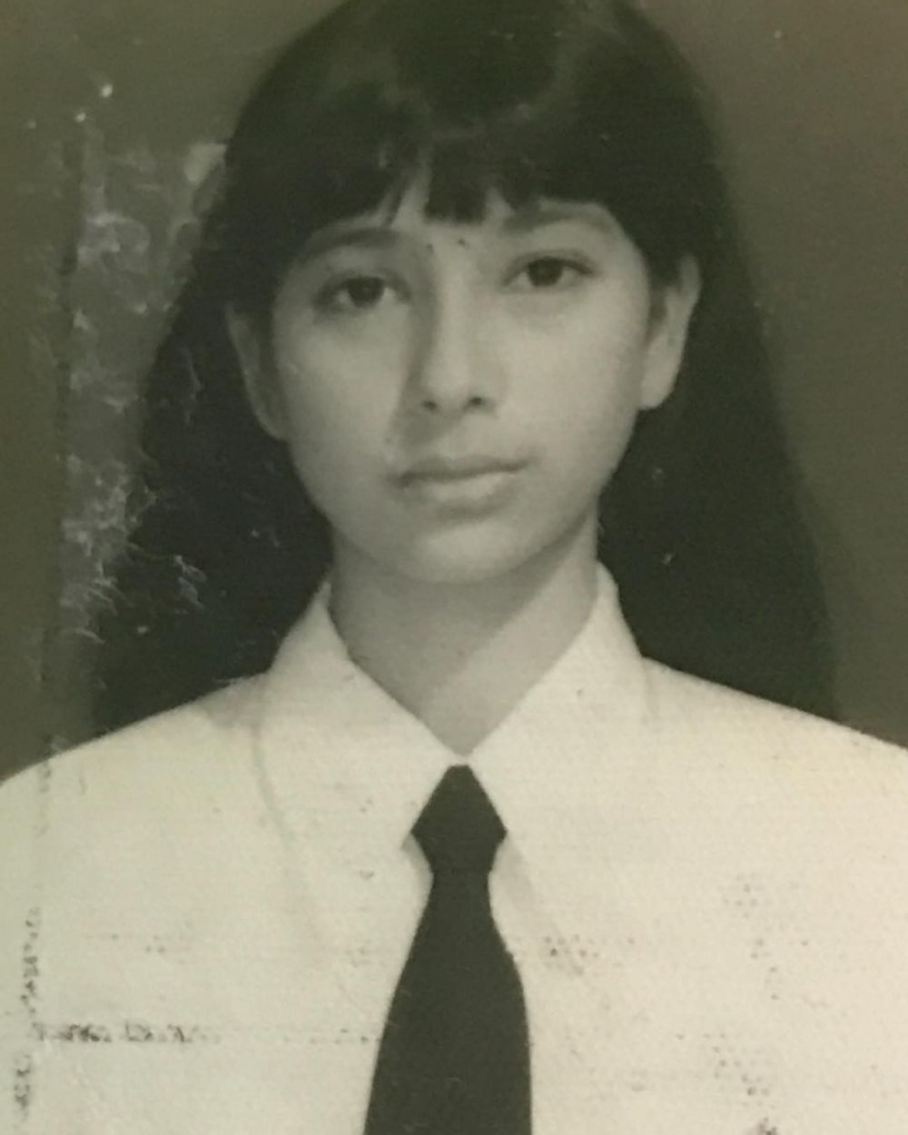 10 Pas Foto Jadul Artis saat Sekolah, Gayanya Bikin Salfok!