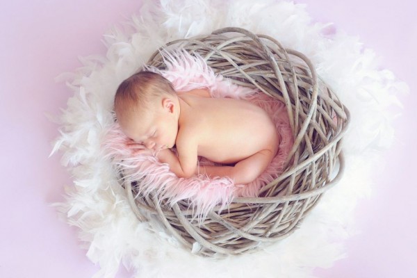 Berapa Lama Waktu Tidur yang Dibutuhkan Bayi? Ini Pedomannya!