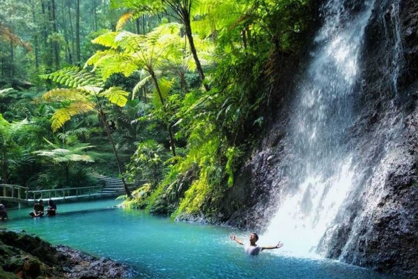5 Curug Eksotis di Kaki Gunung Ciremai, Segar Memanjakan Mata!