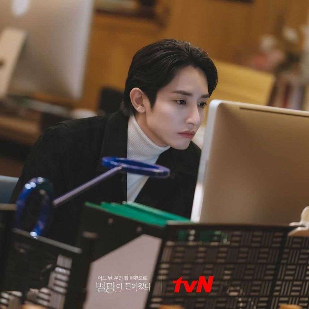 11 Potret Tsundere Lee Soo Hyuk Di Doom At Your Service 5715