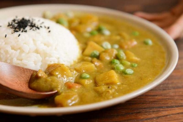5 Bahaya Terlalu Banyak Makan Santan bagi Kesehatan, yuk Batasi!