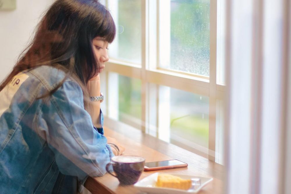 5 Hal yang Buktikan kalau Cowokmu Tak Layak Diperjuangkan