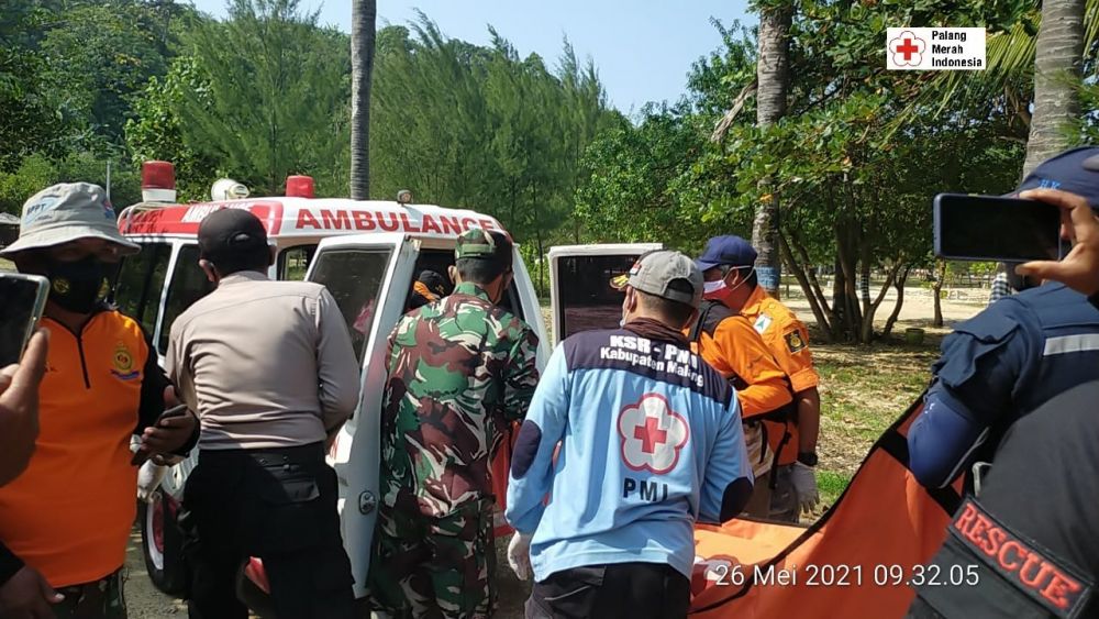 Tiga Orang Mahasiswa Terseret Ombak di Pantai Batu Bengkung Malang