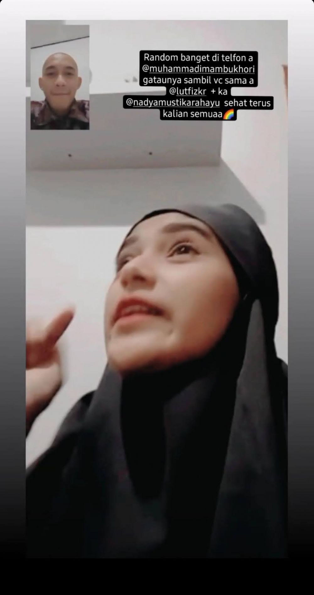 Tetap Ceria Meski Ditalak Rizki DA, 9 Potret Terbaru Nadya Mustika
