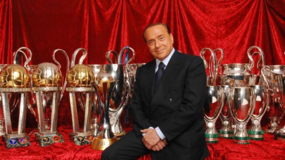 Kelakar Silvio Berlusconi soal Milan, Monza, dan Mafia Italia