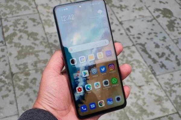 5 Smartphone dengan Spesifikasi Setara Samsung Galaxy F52 5G