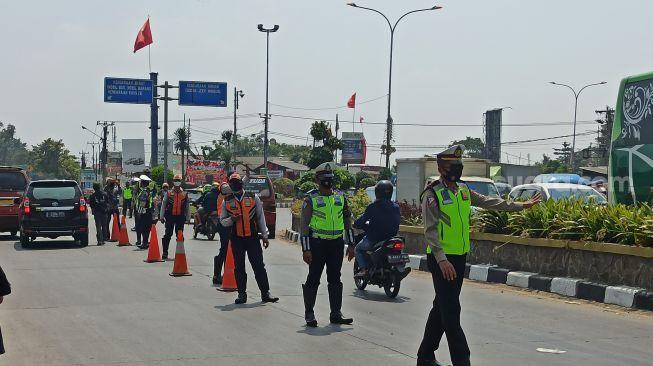 Kasus COVID-19 Tinggi, Menkes: Waspadai Pergerakan Orang dari Sumatera Ke Banten