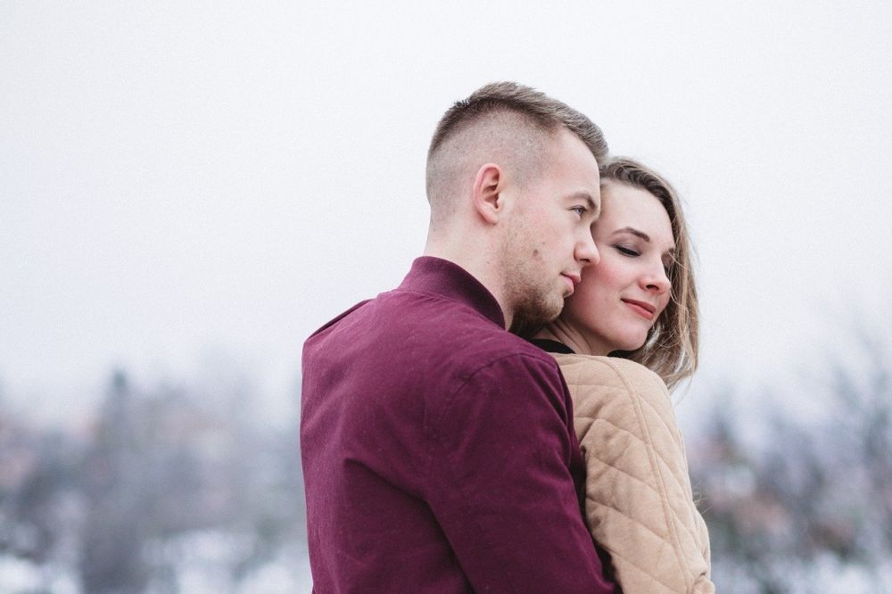 5 Dampak Negatif jika Hanya Melihat Fisik Saat Cari Pasangan, Ketipu!