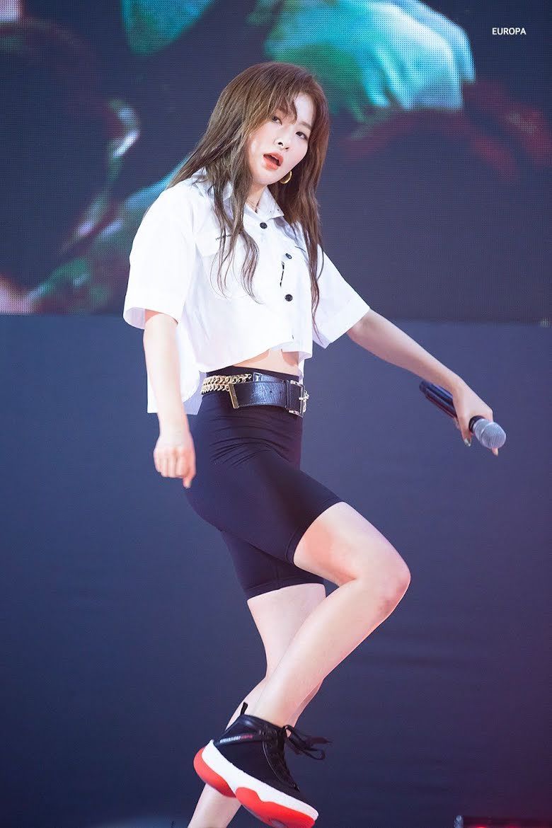 Penampilan Seulgi Red Velvet Bius Penonton Allo Bank Festival 2022 