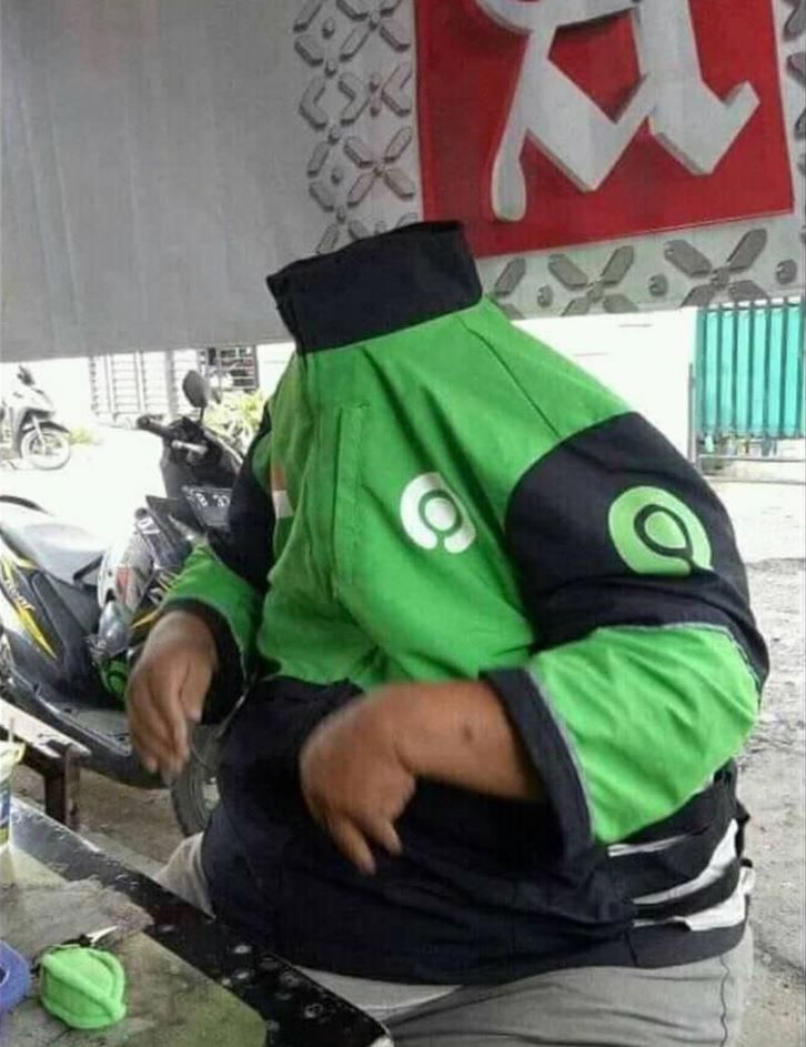 driver ojek online nunggu orderan (instagram.com/newdramaojol.id)