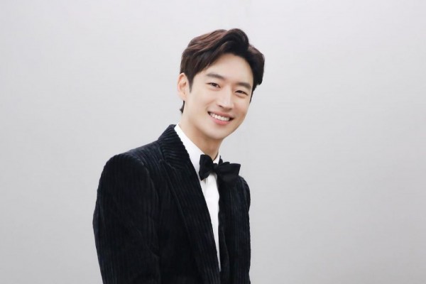 Dirikan Agensi, 12 Fakta Menarik Lee Je Hoon di Dunia Entertainment