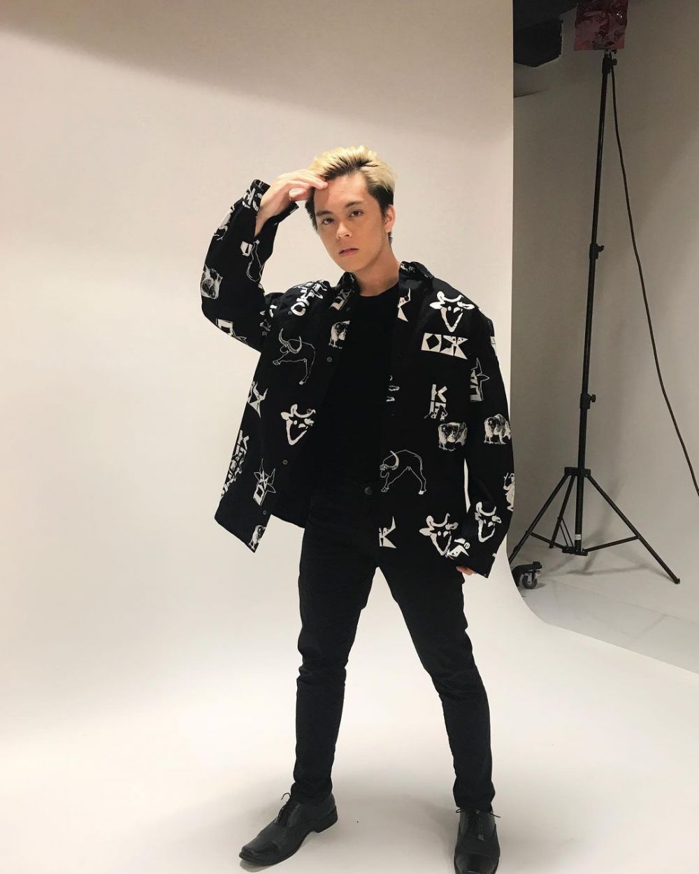 Jelang Comeback, 10 Potret Kece Fenly UN1TY yang Multitalent