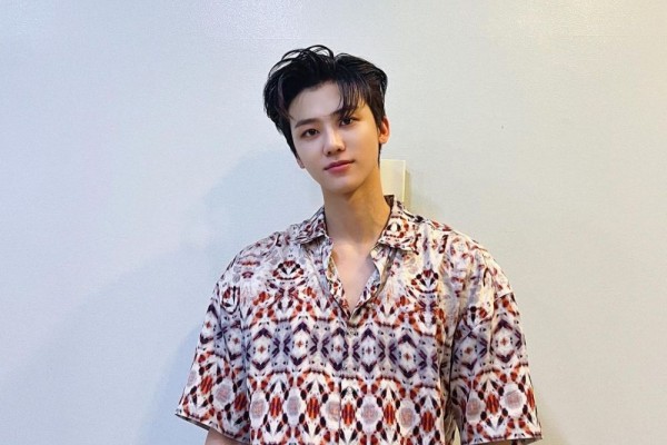 9 Potret Manly Jaemin NCT dengan Bahu Super Lebar, Menawan