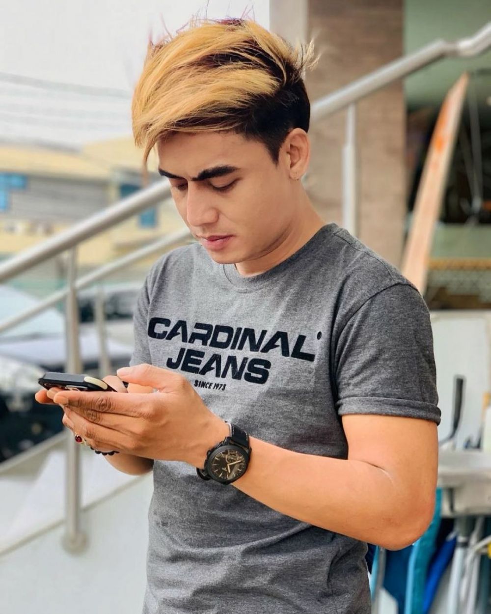 Ganti Gaya Rambut, 9 Potret Charly Setiaku Berubah Jadi ABG