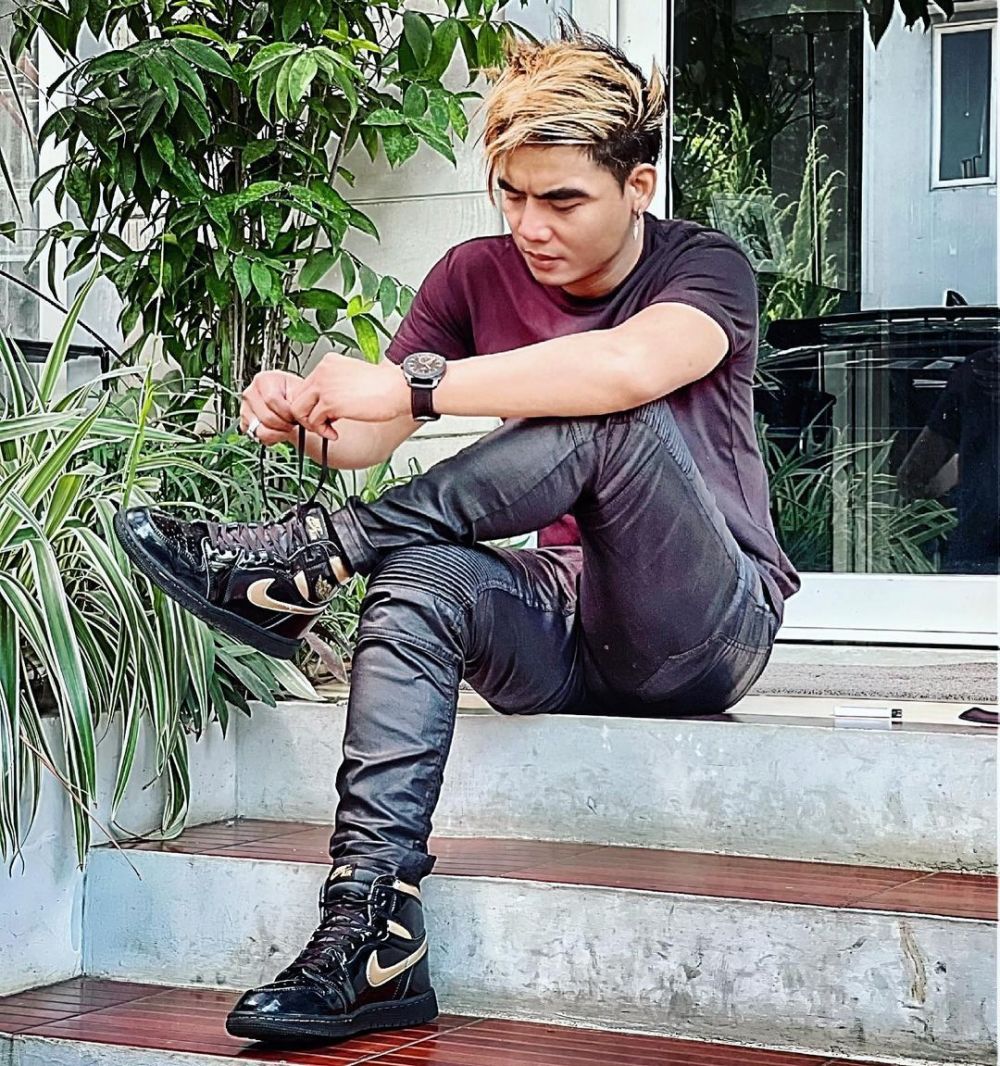 Ganti Gaya Rambut, 9 Potret Charly Setiaku Berubah Jadi ABG