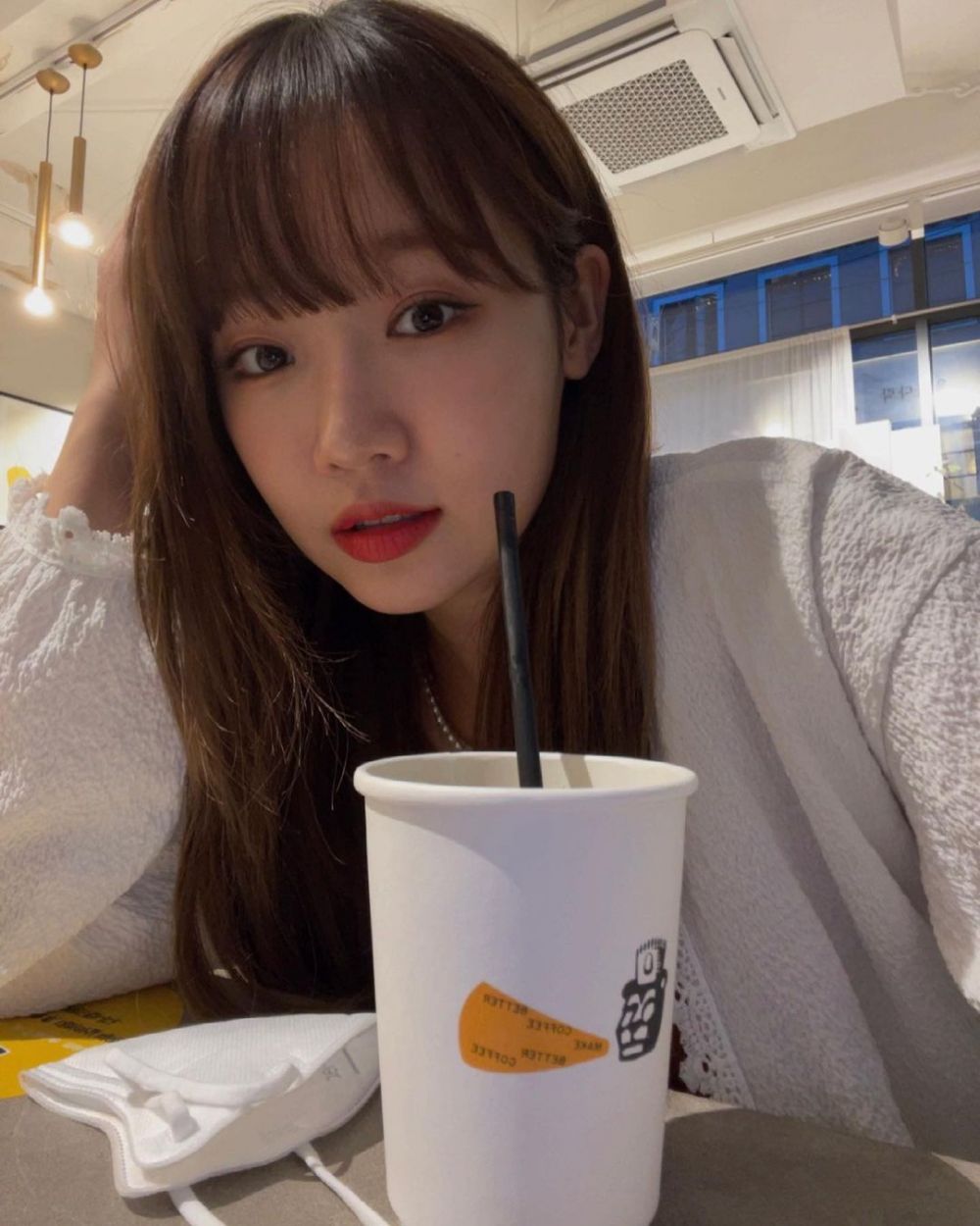 9 Idol KPop Kelahiran 1999 yang Debut Grup Lebih dari Sekali