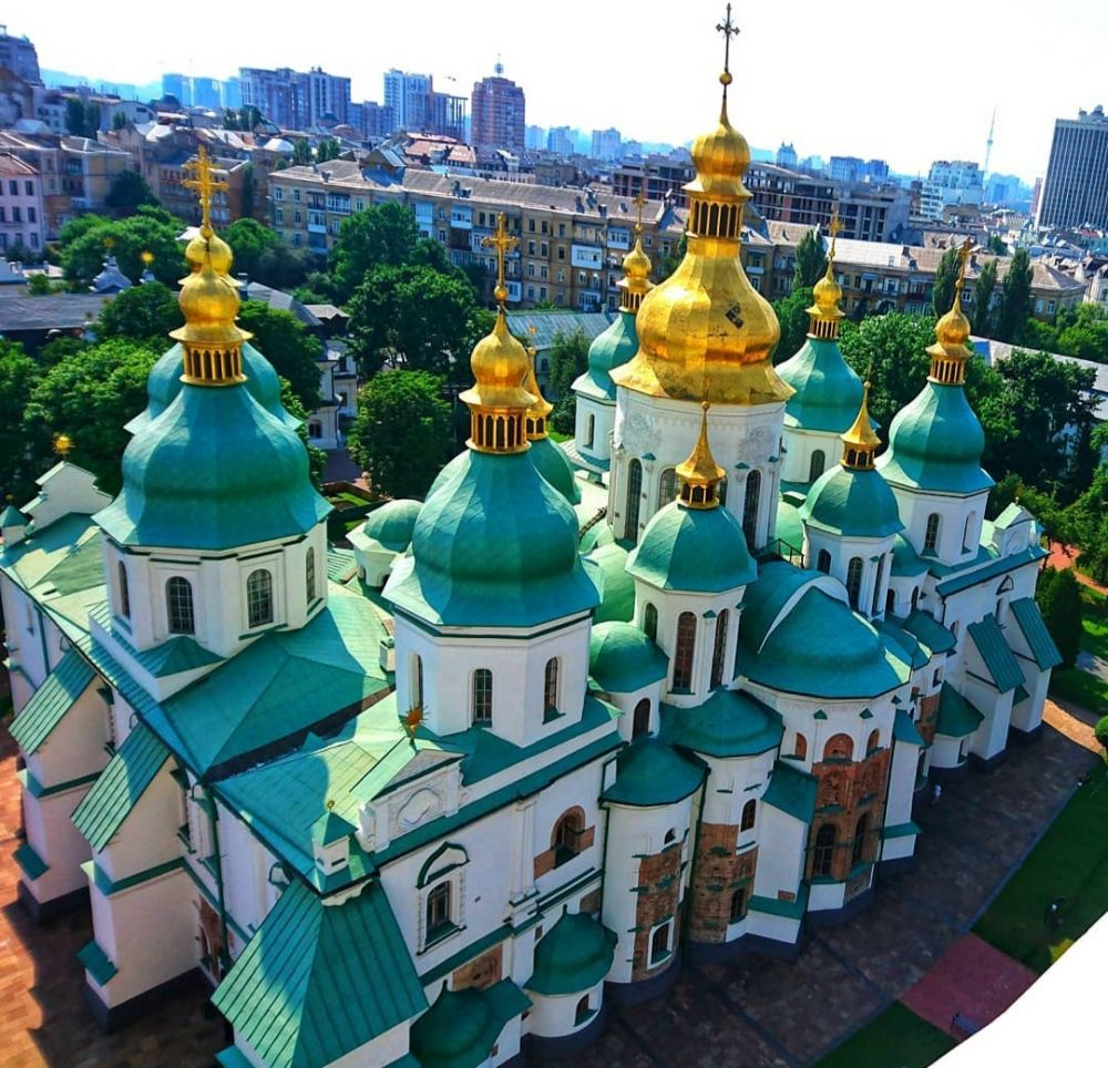 Katedral dengan Arsitektur Paling Menawan di Ukraina