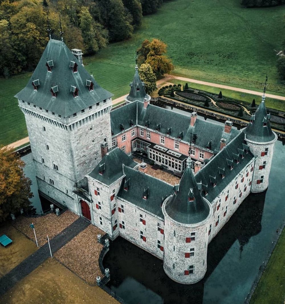 5 Kastil di Belgia yang Bisa Kamu Sewa, Arsitekturnya Menawan Abis!