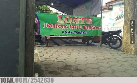 10 Tulisan di Tempat Umum yang Rentan Bikin Salah Paham, Ambigu Banget