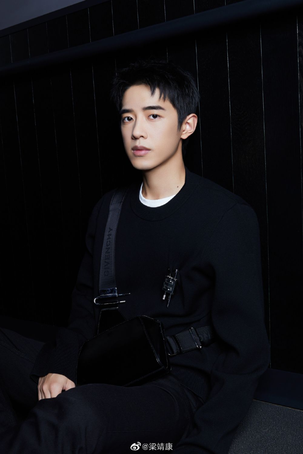 10 Pesona Leon Leong, Comeback Drama No Park For Young Men