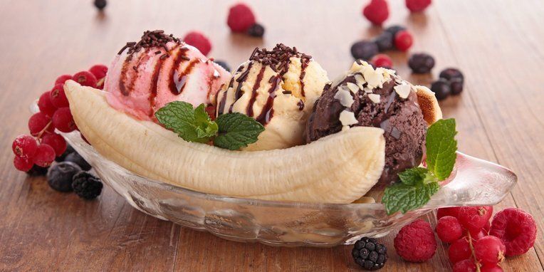 Cara Unik Makan Pisang dari Berbagai Negara