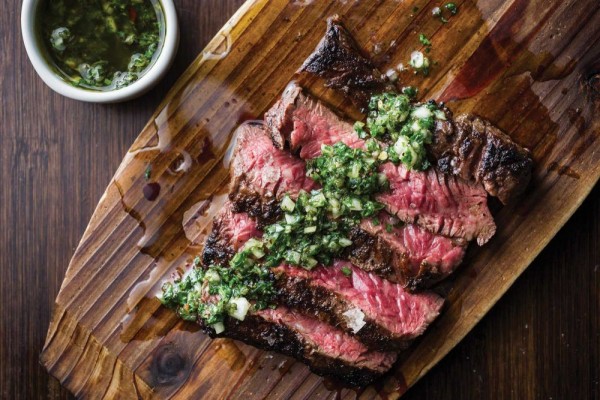 Dos and Don'ts Saat Memasak Steak di Rumah, Hasilnya Matang Merata!