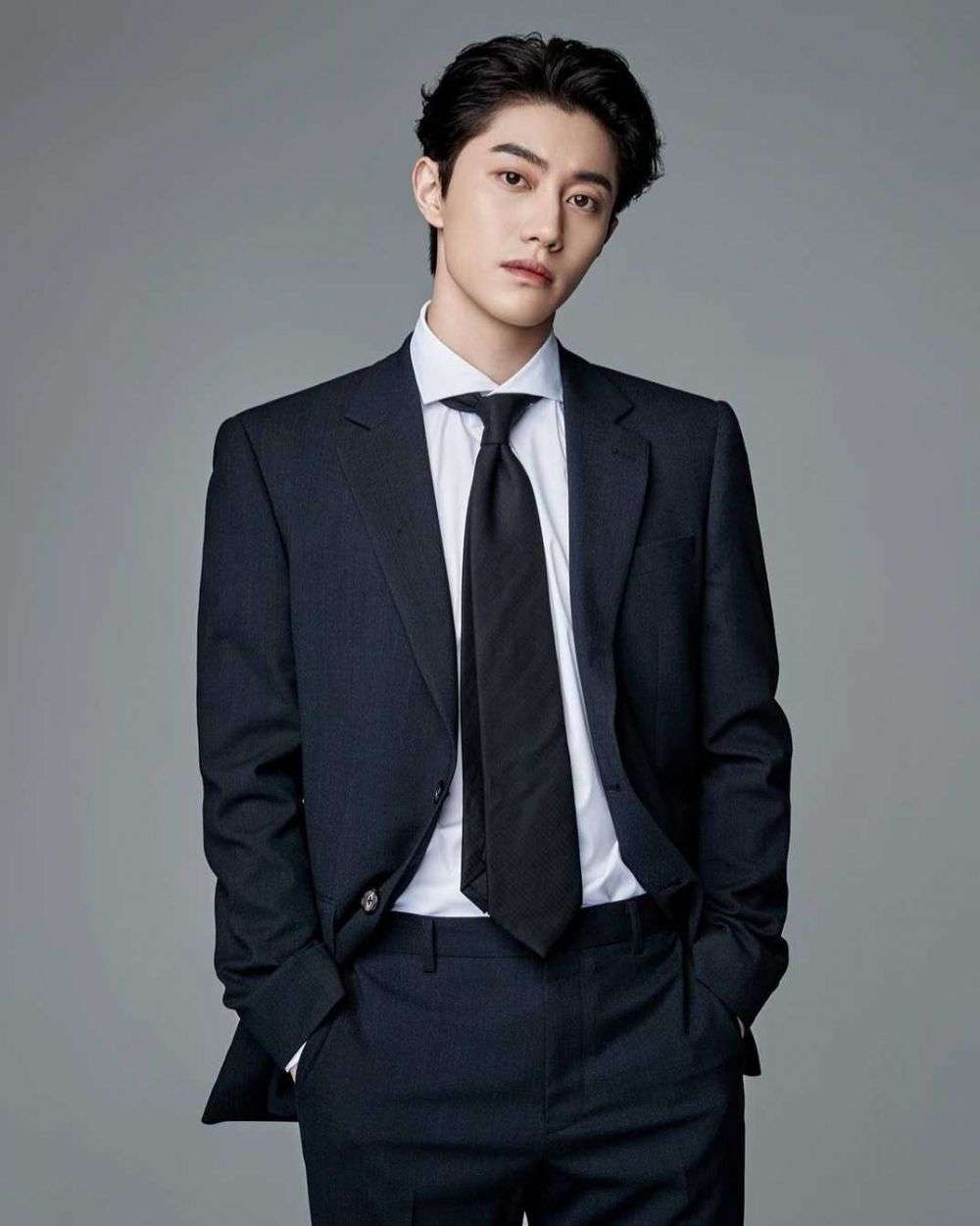 10 Potret Kwak Dong Yeon Aktor Keren Yang Comeback Drama