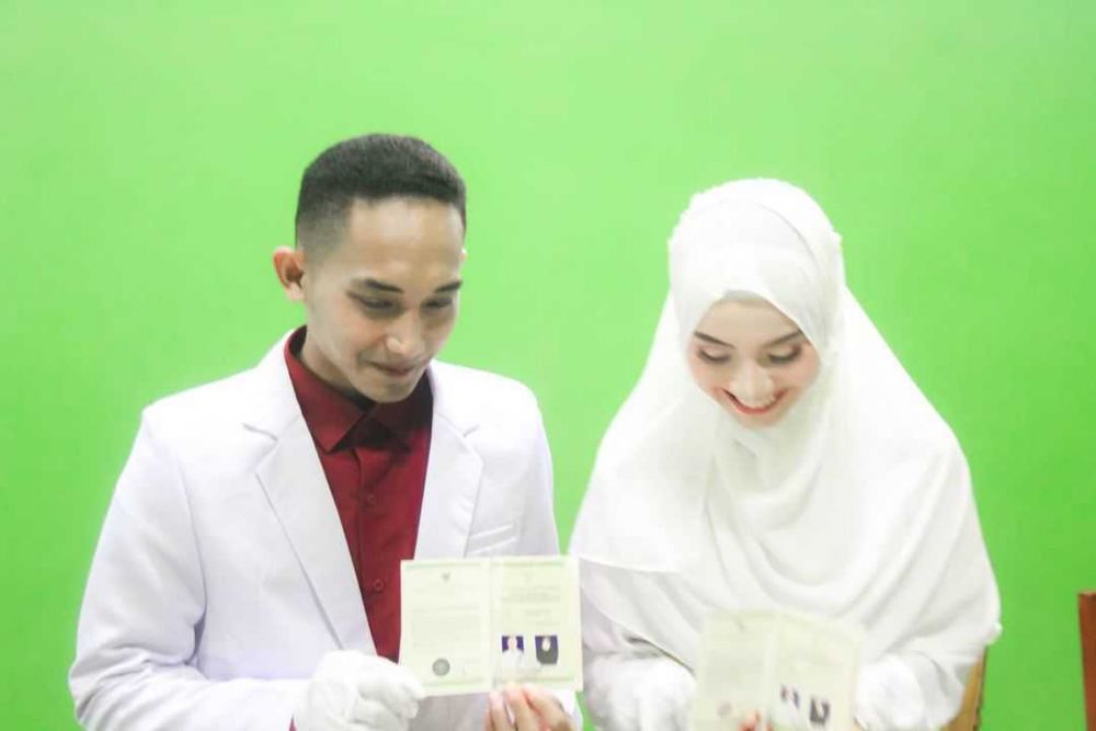 Bikin Hati Adem, Potret Intim eks Artis Cilik 2000an dan Pasangan