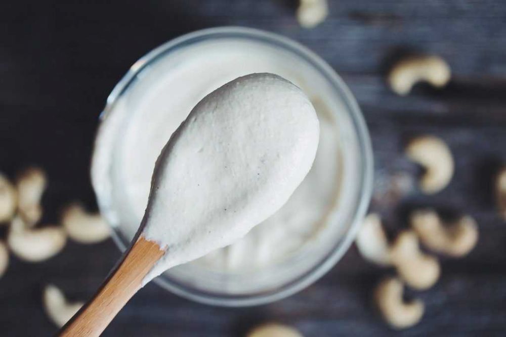 5 Manfaat Kesehatan dari Mengonsumsi Sour Cream, Gak Bikin Gemuk!