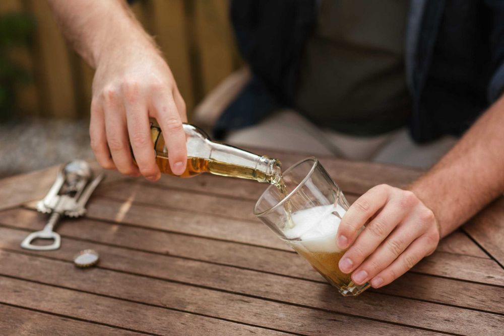 Studi: Minum Alkohol Bikin Otak Menyusut