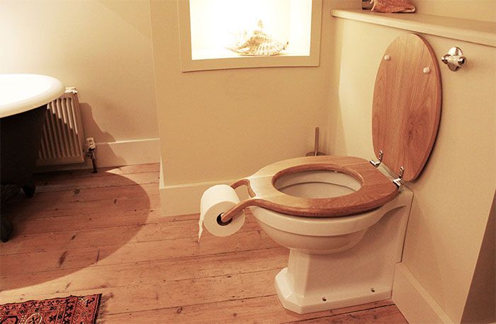 Bentuknya Bikin Ngakak! 10 Potret Desain Kamar Mandi Paling Aneh