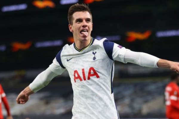 Pemain Tottenham Hotspur Yang Paling Banyak Memenangi Trofi