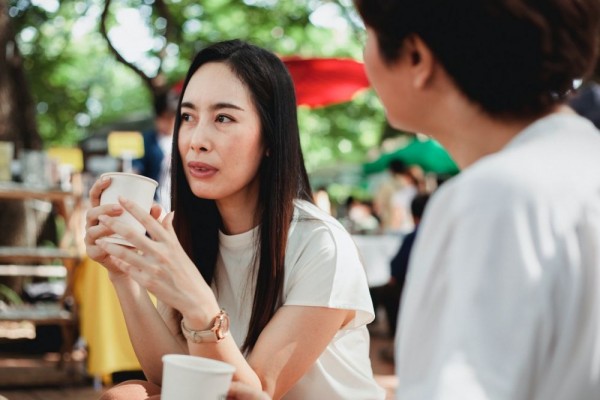 5 Tanda Kamu Gak Satu Frekuensi dengan Seseorang, Gak Usah Dipaksakan!