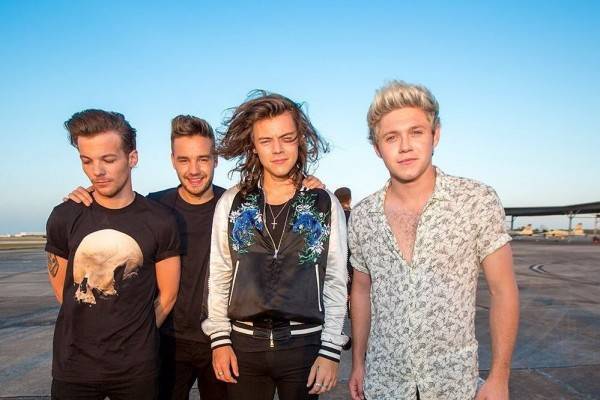 9 Gaya Kasual Hingga Formal Ala Personel One Direction