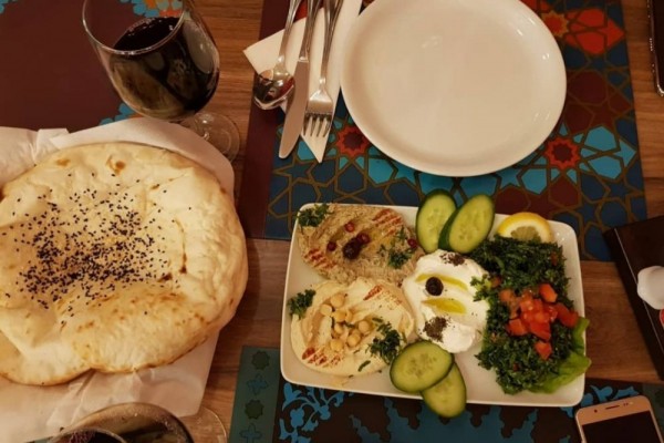 Wajib Masuk List, 5 Restoran Halal dan Enak di Bucharest Rumania