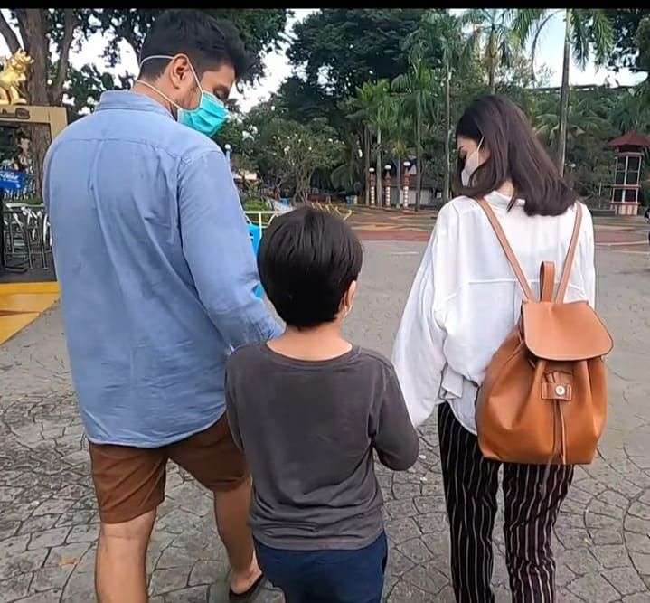 10 Kedekatan Faradilla Yoshi dan Anak Bryan McKenzie, Calon Mama Baru