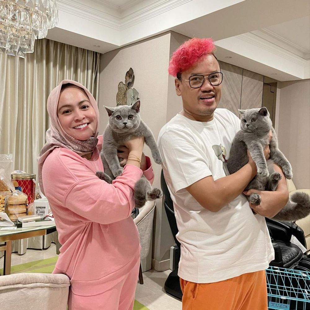 Pencinta Kucing, 10 Potret Artis dan Anak Bulu Kesayangannya