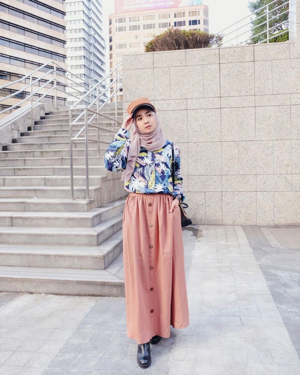 12 Mix and Match Outfit Front Button Skirt ala Richa Etika, Kece Abis!