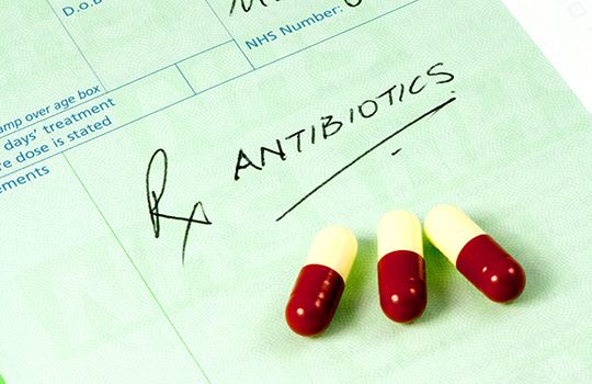 Stop Sembarangan Minum Antibiotik, yuk, Kenali Bahayanya!