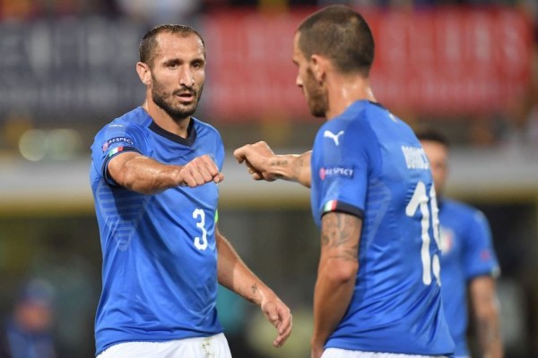 Duet Bonucci dan Chiellini Bak Wine Tua yang Makin Gurih