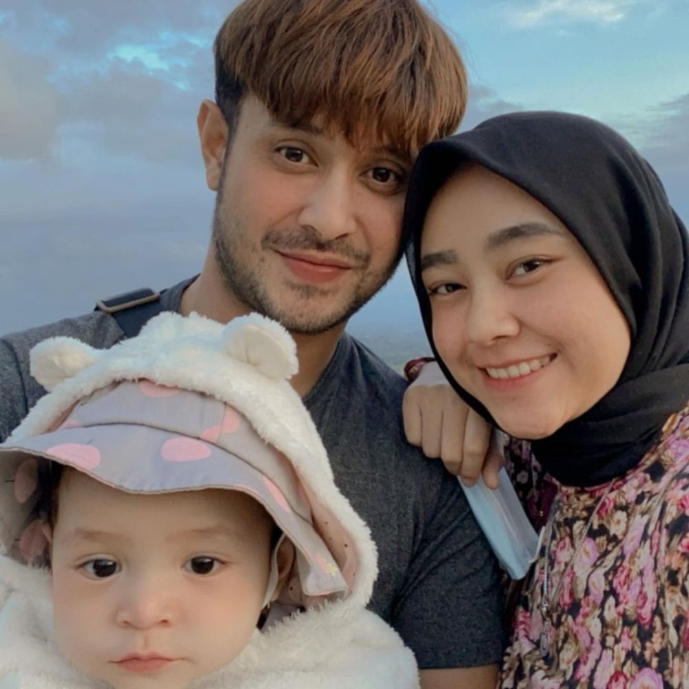 Menawan! Potret Istri Asli 9 Suami Antagonis FTV Suara Hati Istri