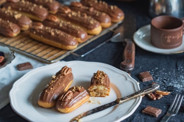 5 Tips Membuat Eclair agar Tidak Retak dan Flat