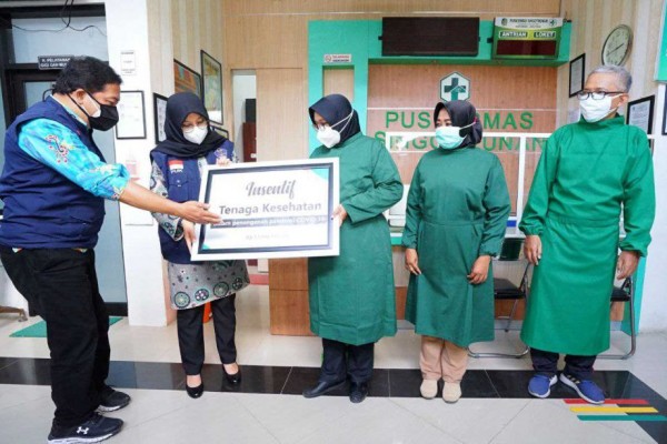 Rp13,8 Miliar Insentif untuk 906 Nakes Banyuwangi Cair!
